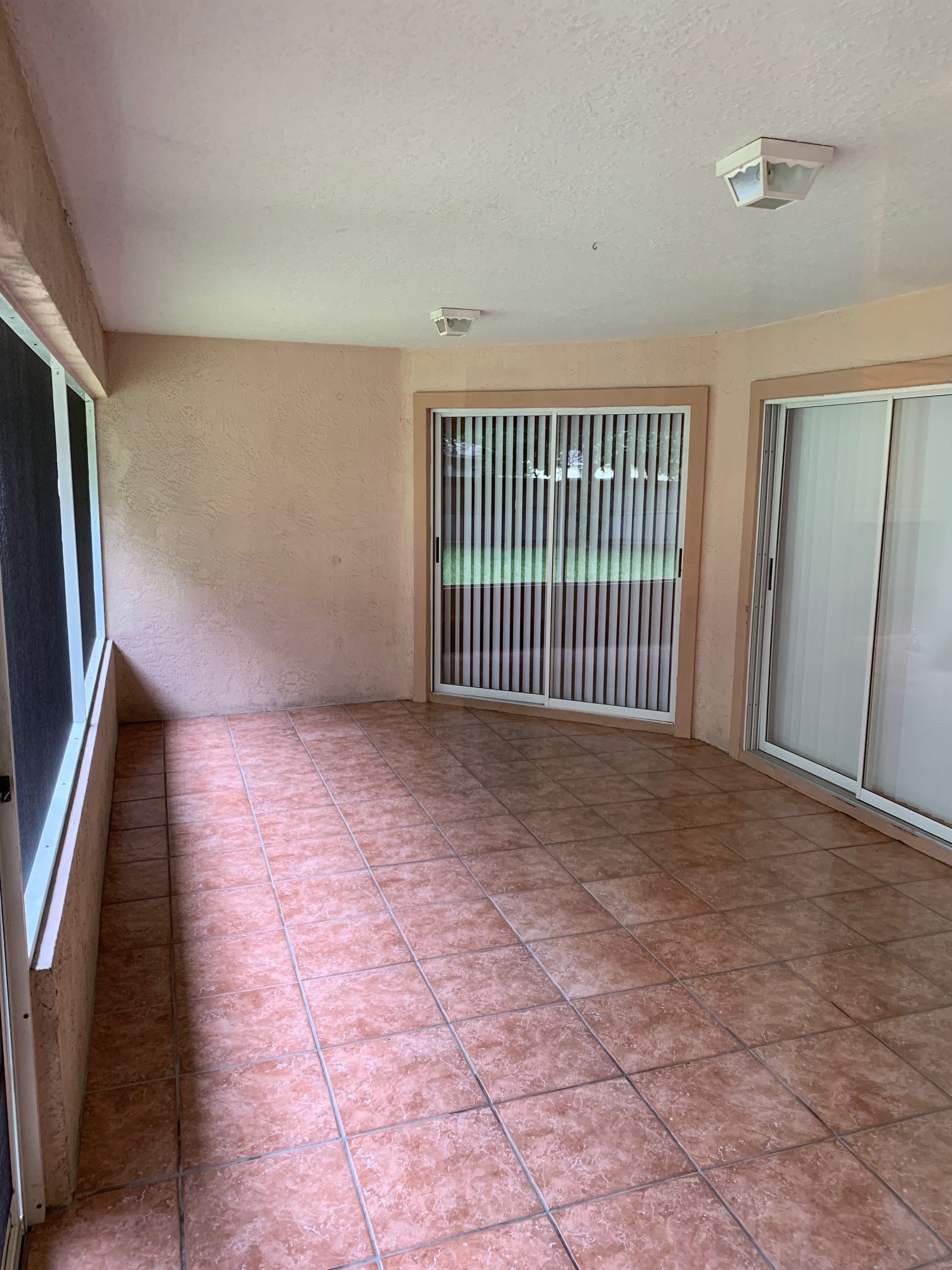 Building Photo - 65 Brookside Ln