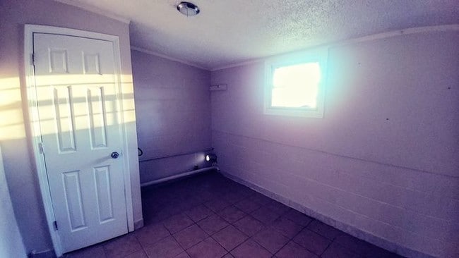 Building Photo - 2 Bedroom Duplex - Spartanburg