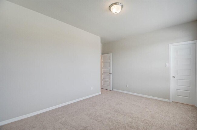 Building Photo - 6015 Marsh Lk Ct