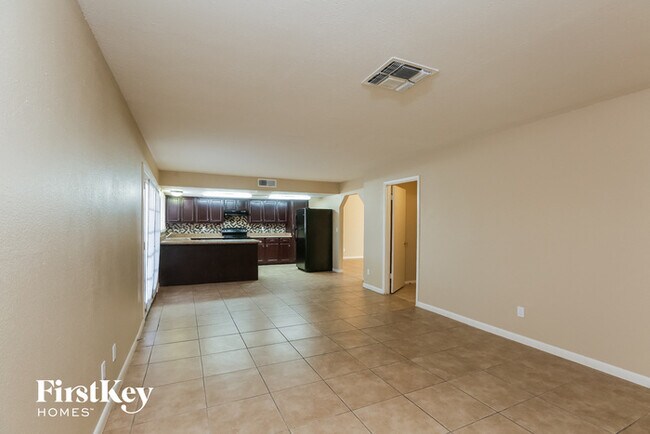 Building Photo - 4434 W Mountain View Rd