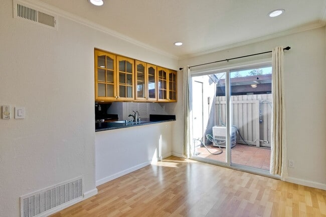 Building Photo - 2-Bed Cupertino Home with Private Yard, In-Unit Laundry, Pool and Clubhouse