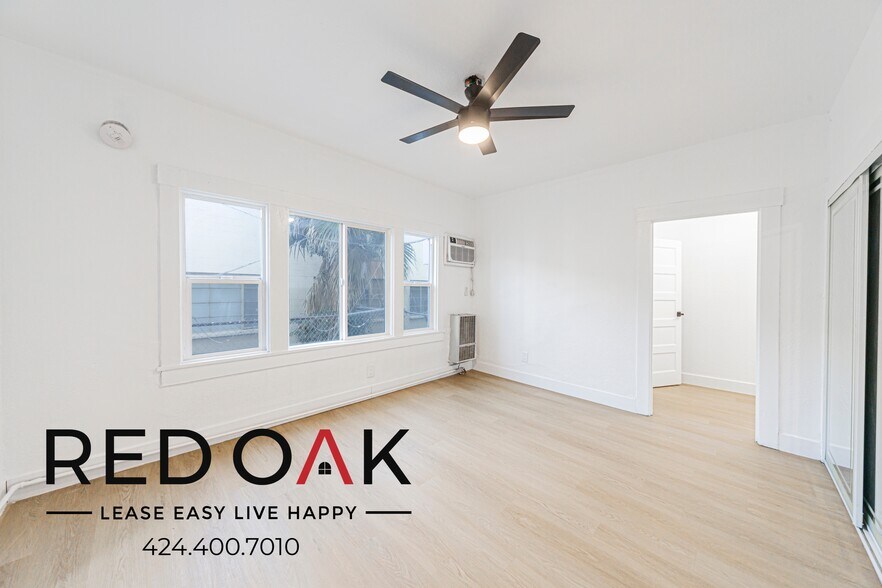 Building Photo - 816 S Park View St