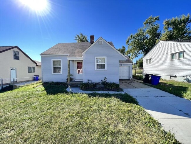 Primary Photo - 125 38th St NE