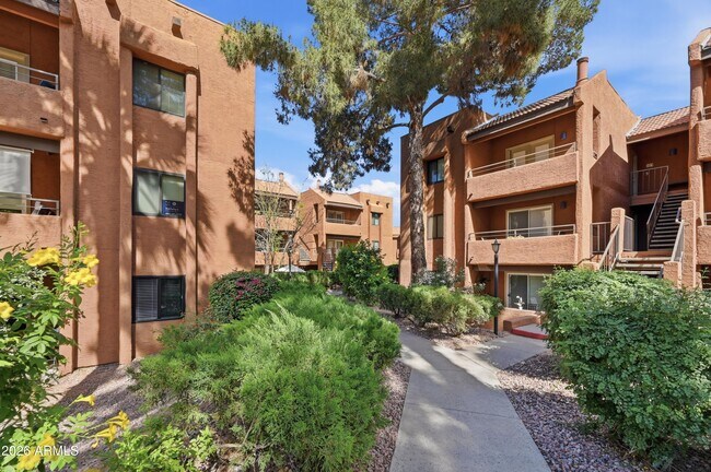 Building Photo - 4704 E Paradise Village Pkwy N