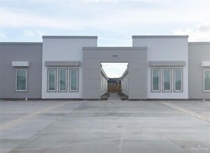 Building Photo - 8 W Harrison Ave