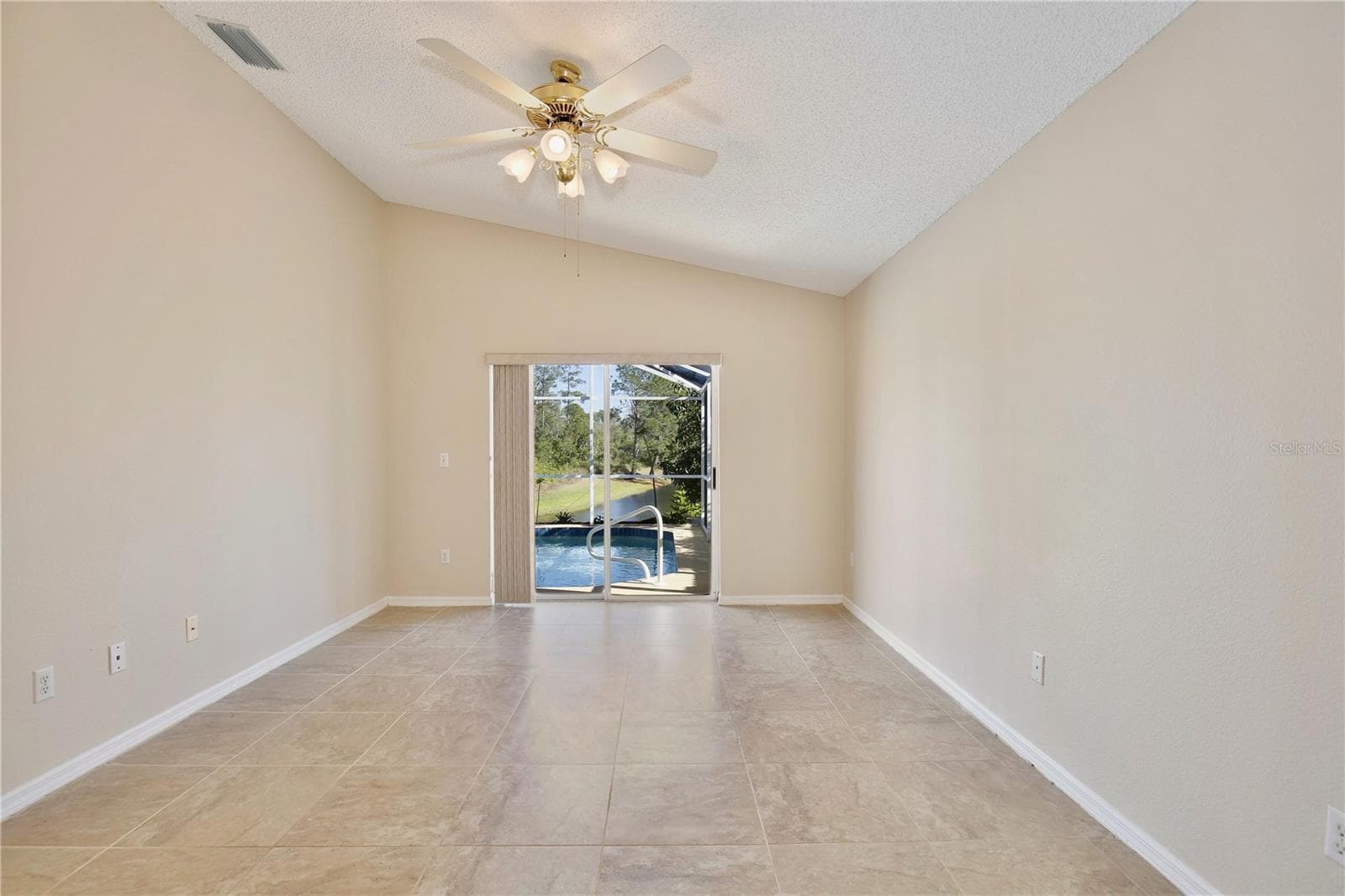 Building Photo - 2981 Viscount Cir