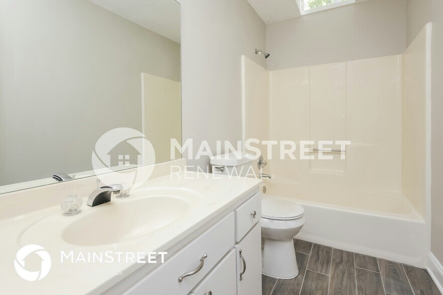 Building Photo - 1255 Taramore Dr