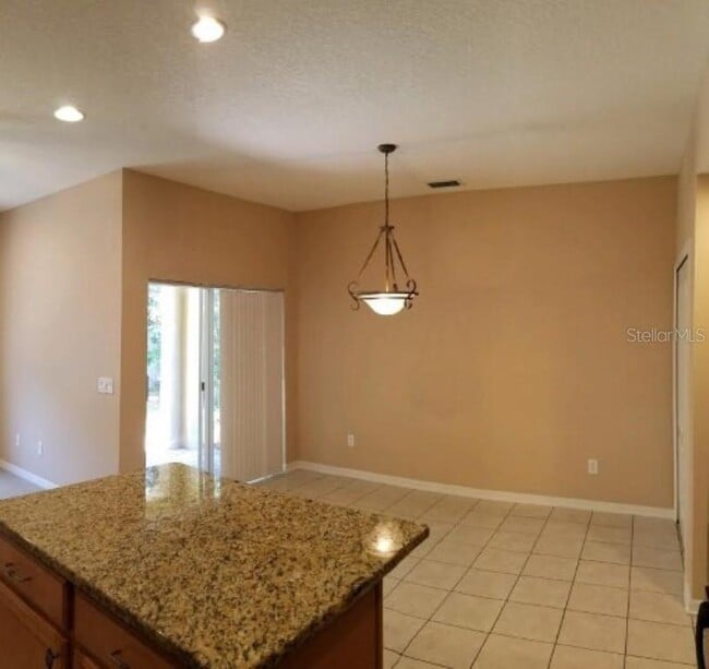 Building Photo - 2841 Girvan Dr
