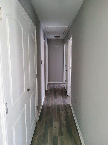 Building Photo - Welcome to Feels Like Home in Memphis, TN!