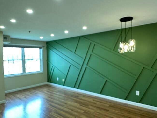 Building Photo - 20 Heaths Ct