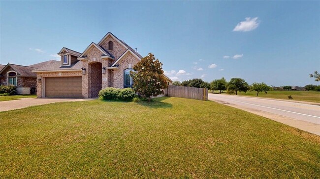 Building Photo - 3900 Latinne Ln