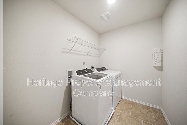 Building Photo - 7327 Tradinghouse Ln