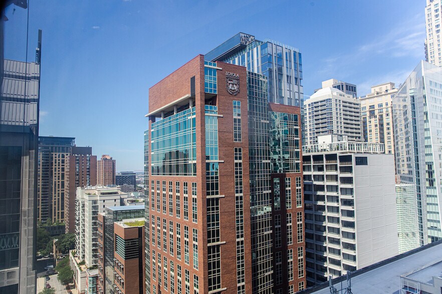 Building Photo - Baumhart Suites
