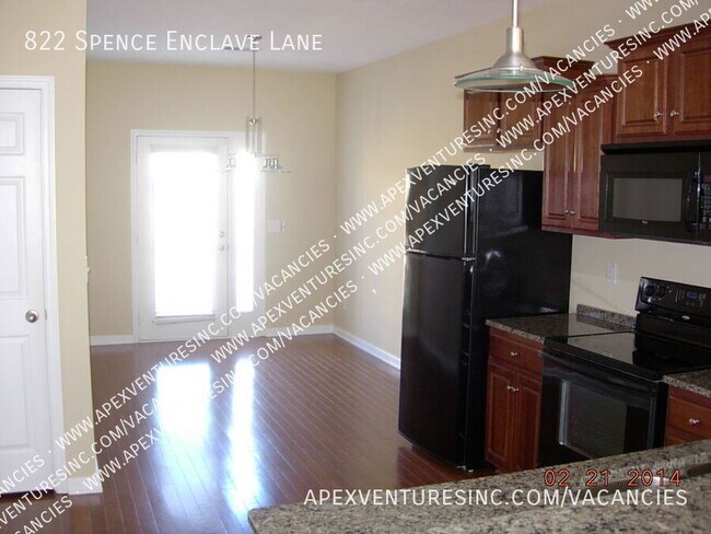 Building Photo - 822 Spence Enclave Ln