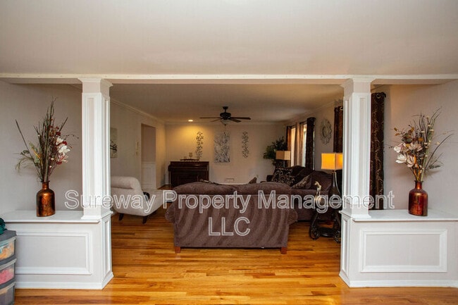 Building Photo - 901 Kresson Rd