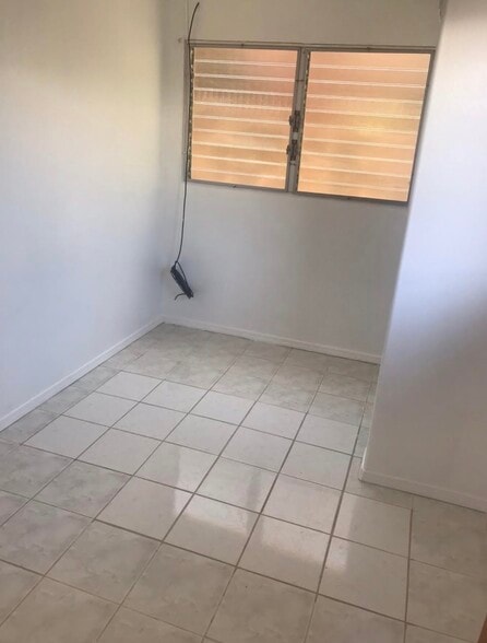 Building Photo - 1007 Puolo Dr