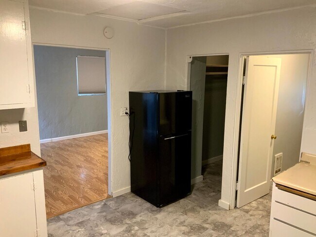 Building Photo - 2868 Bailey Ln