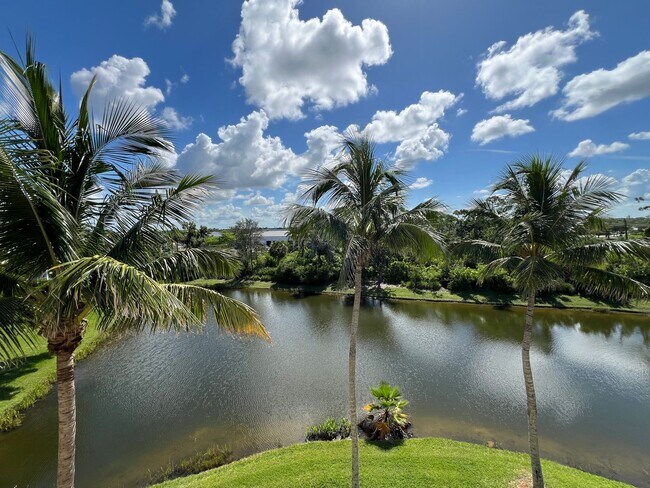 Building Photo - Furnished/Short Term Rental ** Available 9...