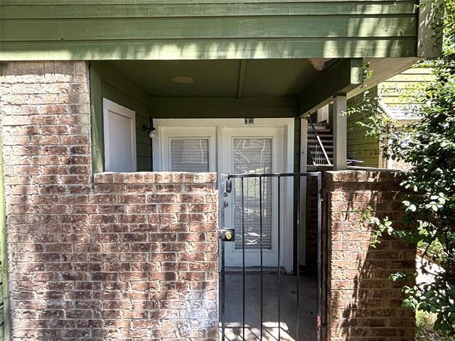Primary Photo - 9833 Walnut St