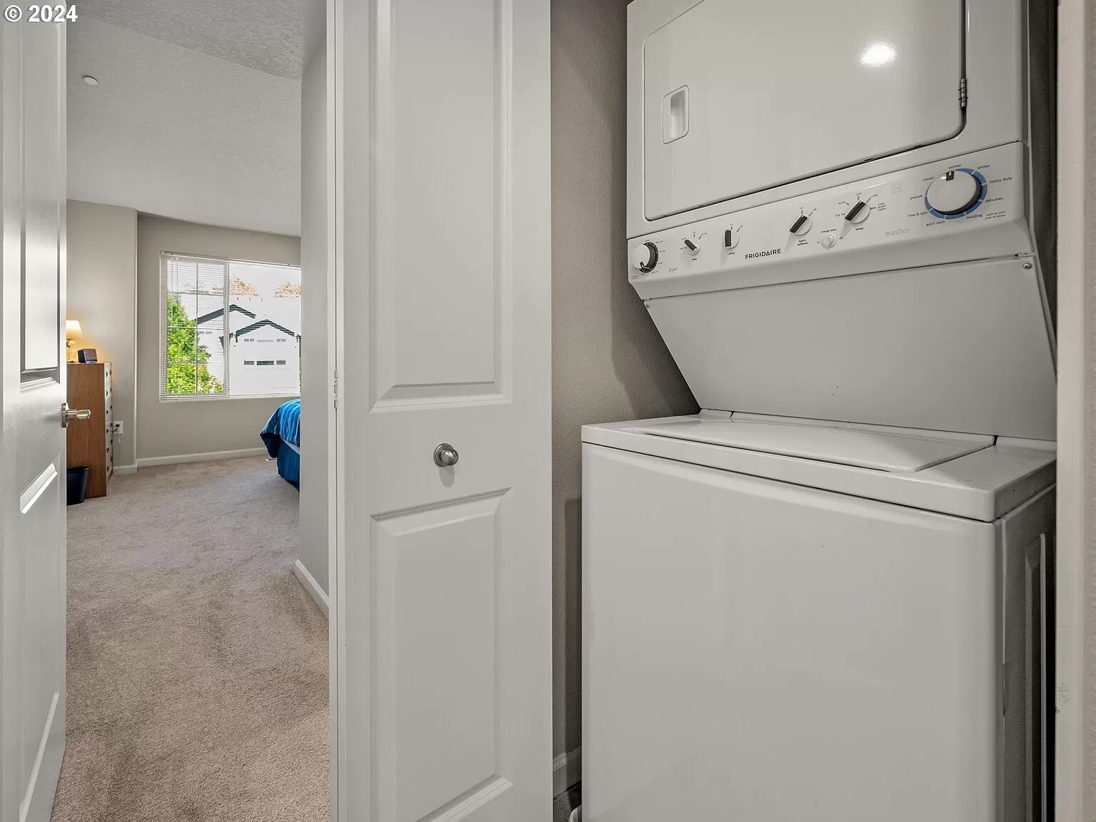 Laundry - 126 NE 78th Ave