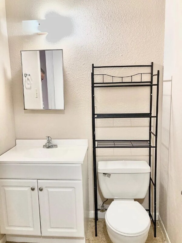 Building Photo - 727 Chaparral Cir