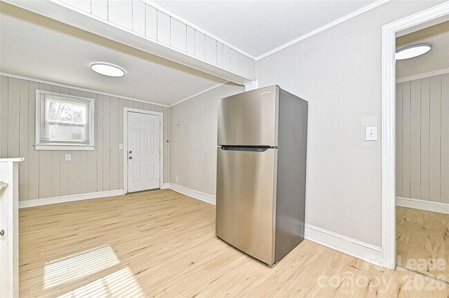 Building Photo - 3108 Rush Ave