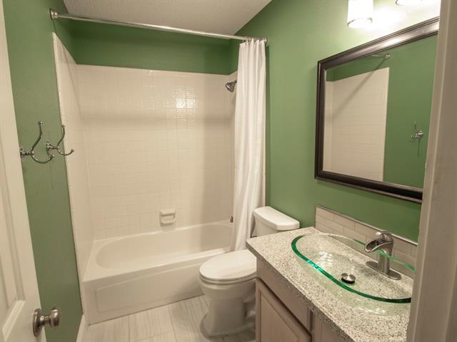 Building Photo - 3410 Ruidoso Ln
