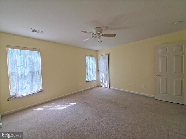Building Photo - 20875 Killawog Terrace