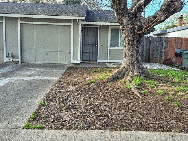 Building Photo - 3926001/70