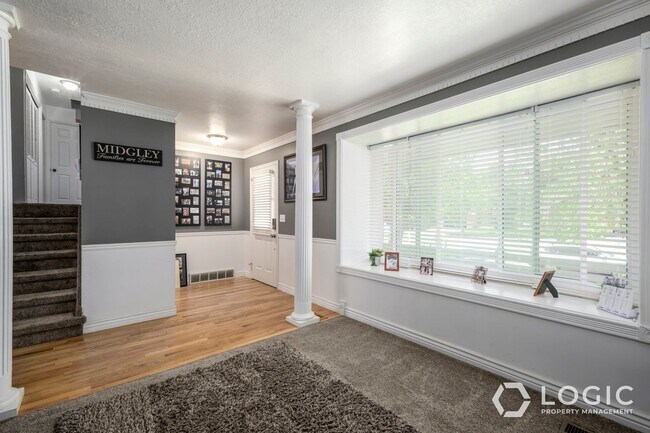 Building Photo - Beautiful Home in Kaysville UT!