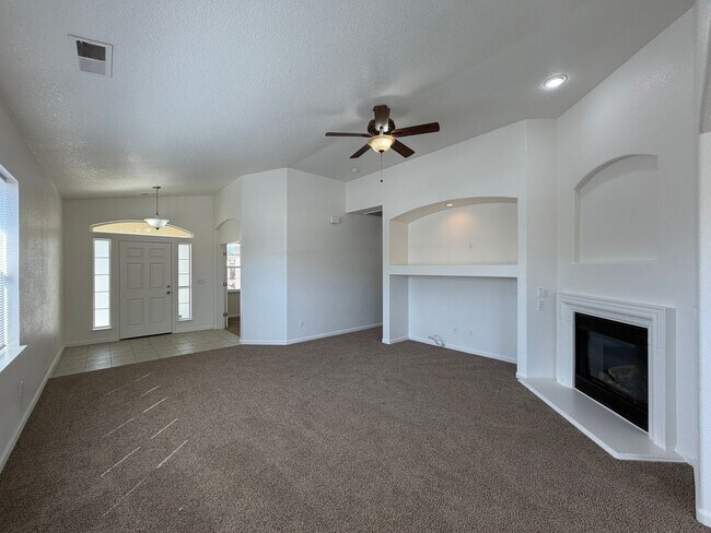 Building Photo - 1719 Short Oak Ct