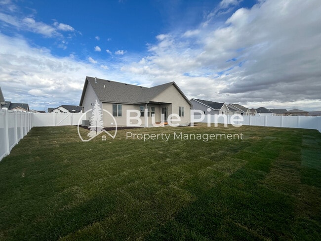 Building Photo - 185 Galena Smt Dr