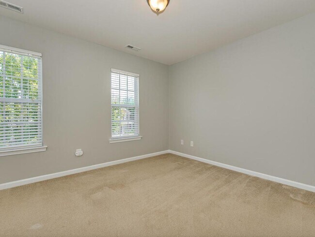 Building Photo - 6322 Adobe Rd