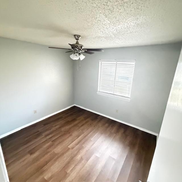 Building Photo - 1401 Panola Dr