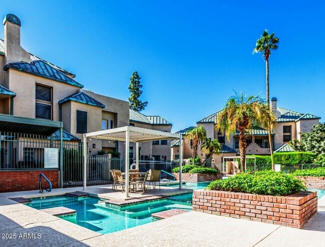 Building Photo - 101 N 7th St