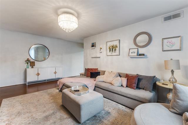 Building Photo - 4020 Holland Ave