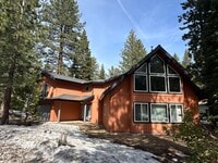 Building Photo - Unique and Spacious 3 Bedroom, 3 Bath Home...