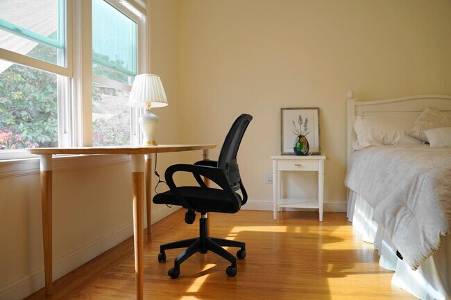 Building Photo - 851 Ocean Ave