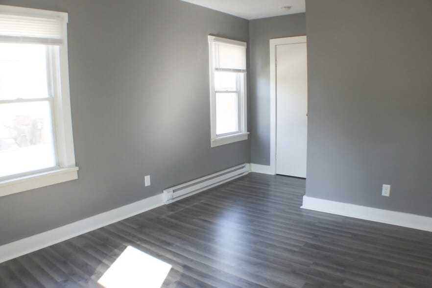 Building Photo - 2218 N Northcrest Dr