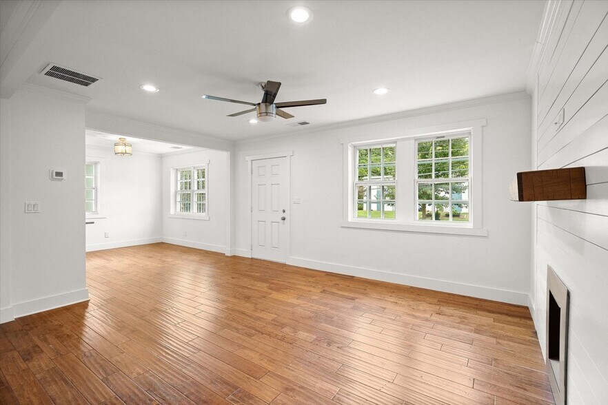 Building Photo - 481 Griffin St NW