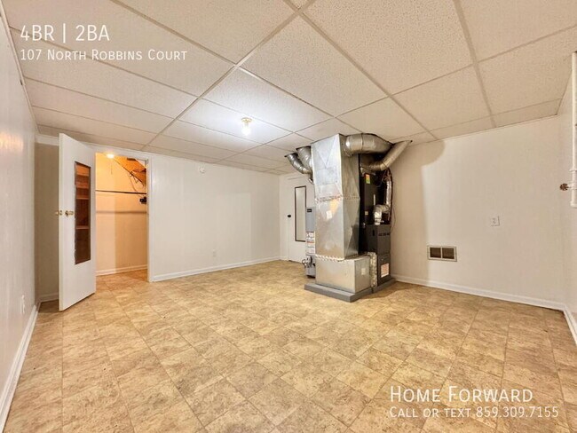 Building Photo - 107 N Robbins Ct