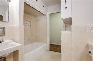 Building Photo - 2120 Healey Dr
