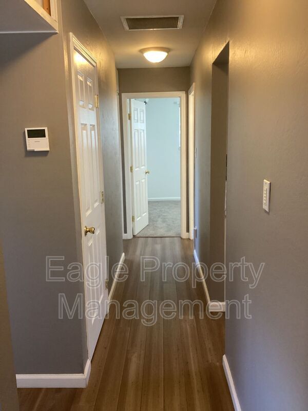 Building Photo - 1336 School St