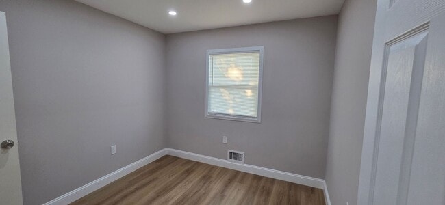 Building Photo - A Spacious 4 bedroom house for Rent !!!