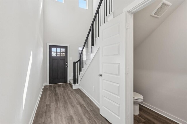 Building Photo - 340 Willow Sage Ct