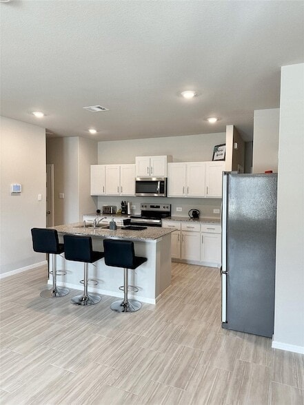 Building Photo - 3065 Strawberry Farm Ln