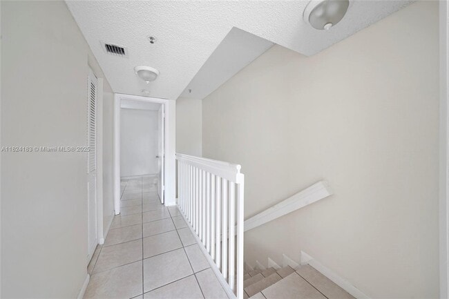 Building Photo - 139 Riviera Cir
