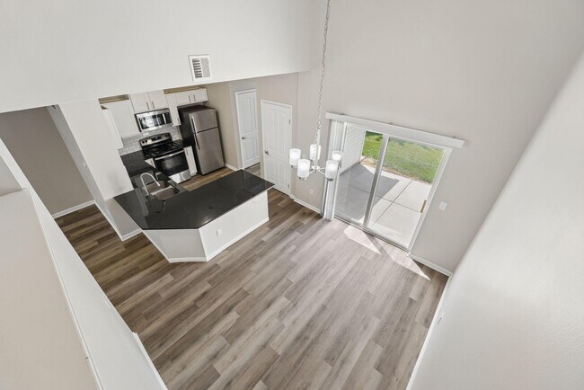 Building Photo - 2045 River Rock Way