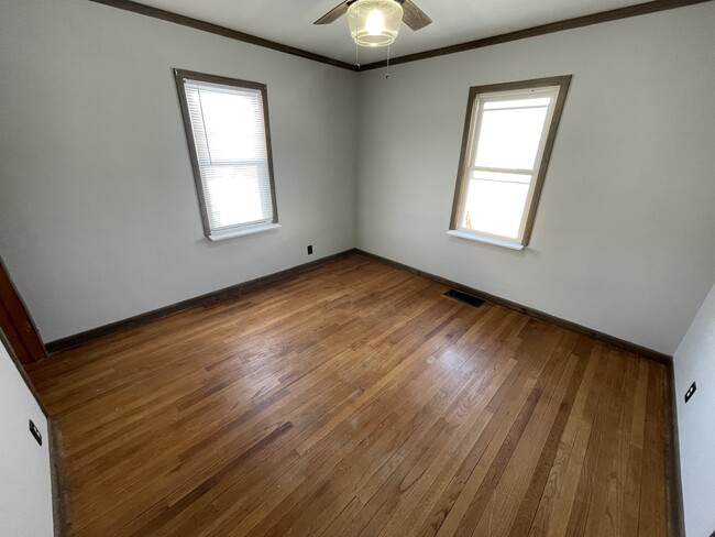 Building Photo - 2527 Georgetown Rd