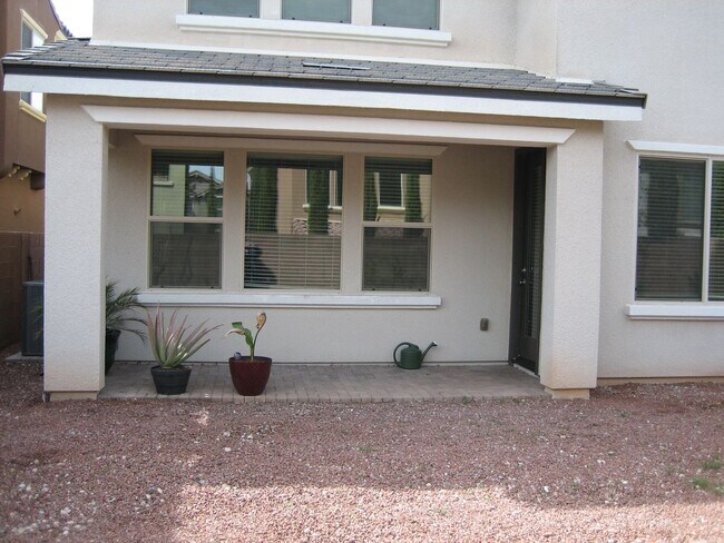 Building Photo - Beautiful 3 bd home in Summerlin Center ne...